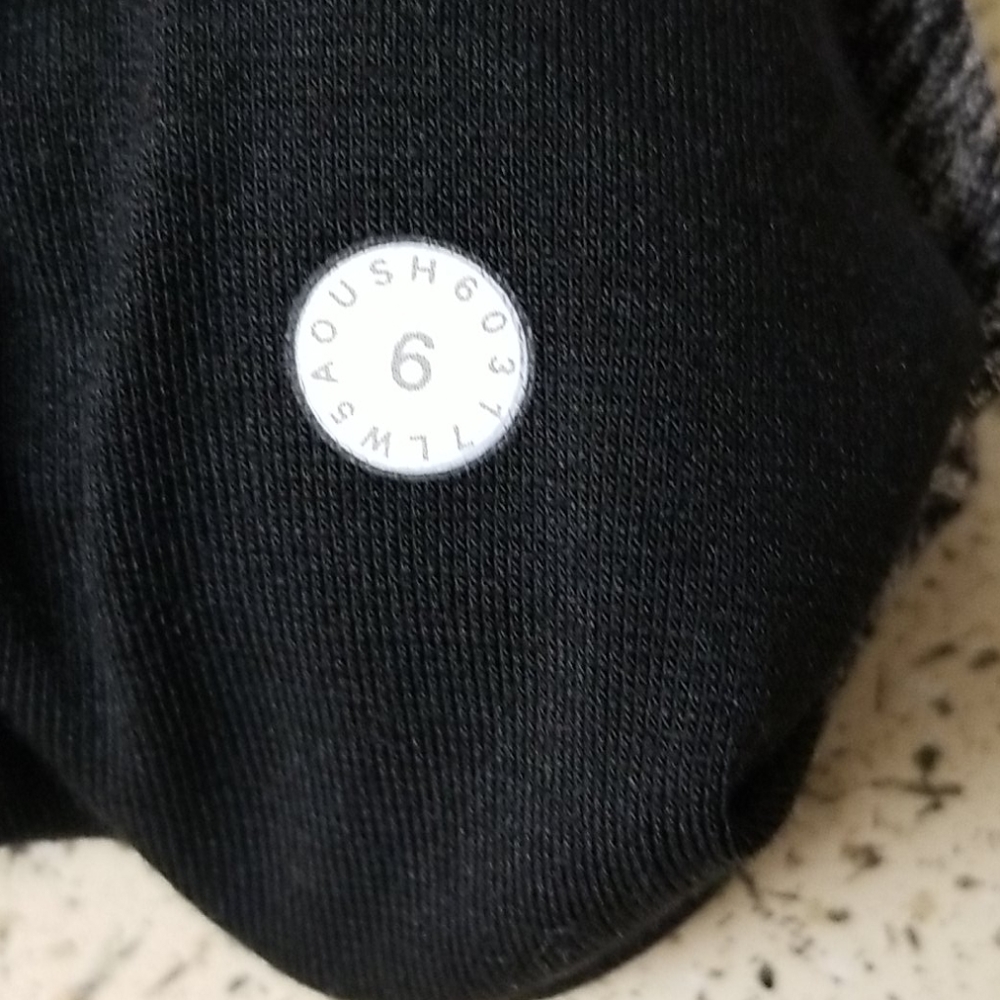 Lululemon Women's leggings Size 6 - Picture 4 of 6